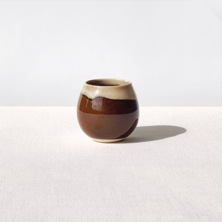 Hidamari brown-white cup